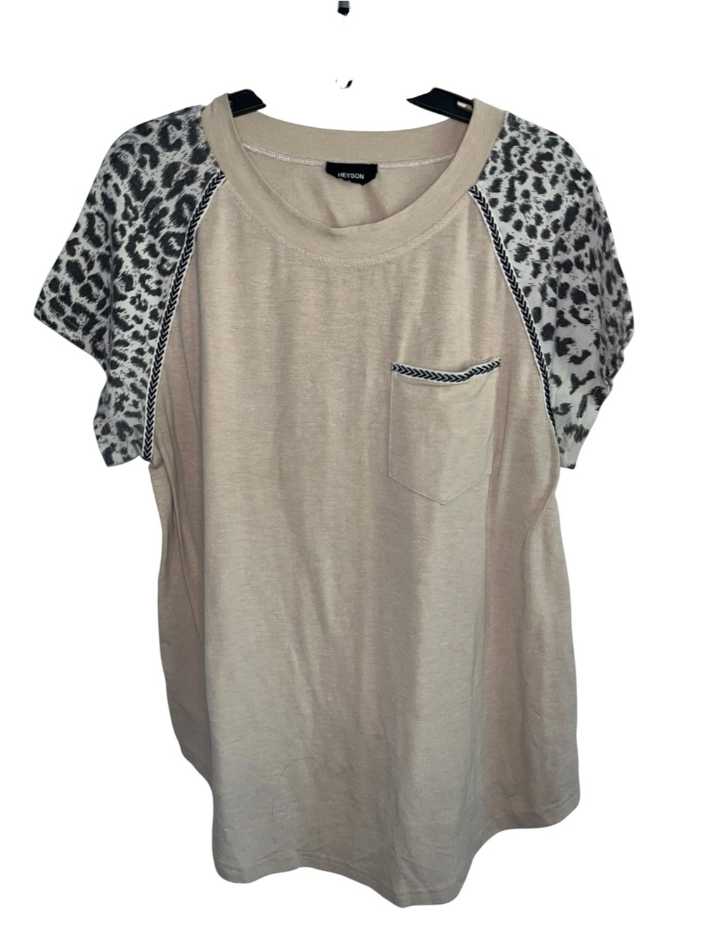 Heyson Women’s Large Beige Leopard Print Sleeve Pocket Top